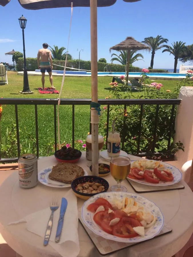 Sea & Pool View Garden Apartment Las Palmeras Nerja